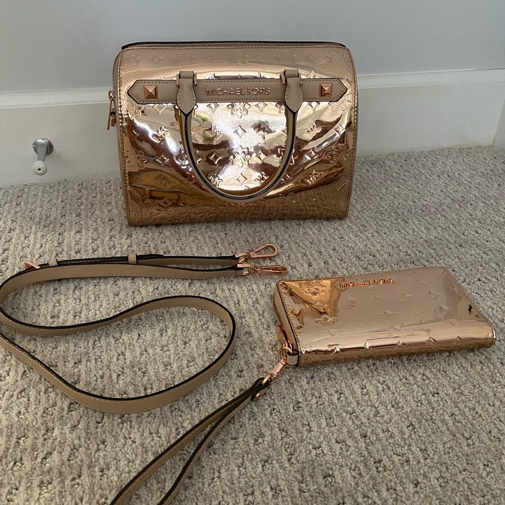 Michael Kors Kara Duffle Purse Rose Gold Mirror Metallic with matching Wallet